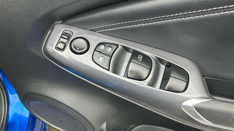 Nissan Juke 1.0 DiG-T 114 N-Connecta 5dr Petrol Hatchback